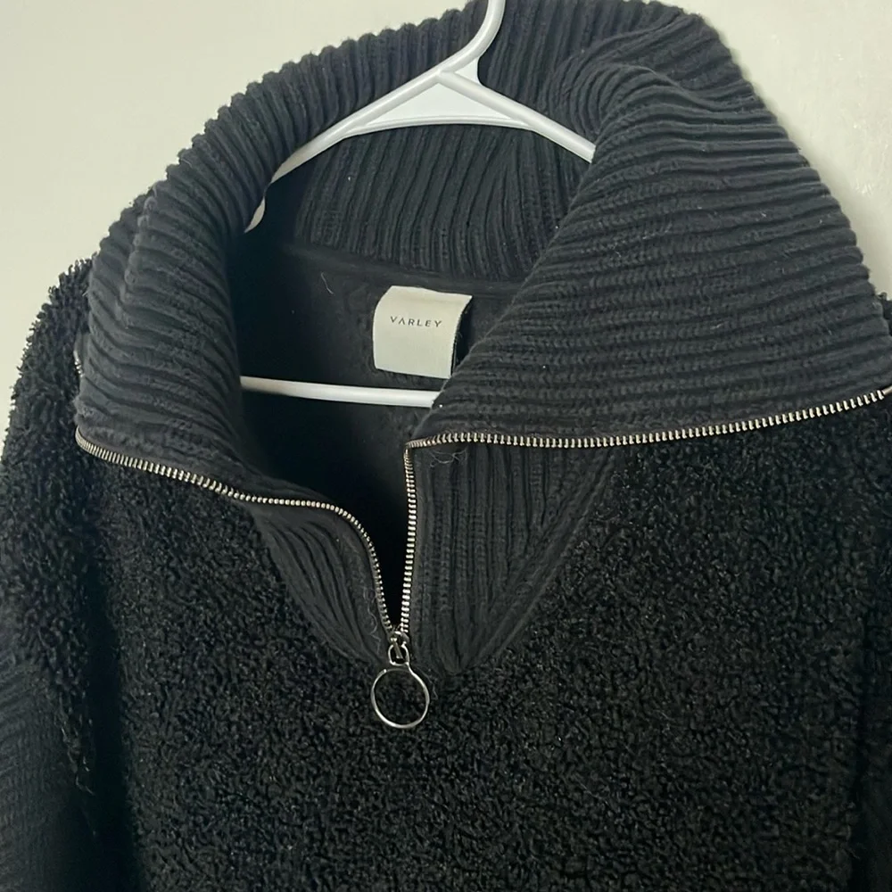 Varley Ribbed Black Sweater Fleece Pullover, worn twice - Picture 3 of 6